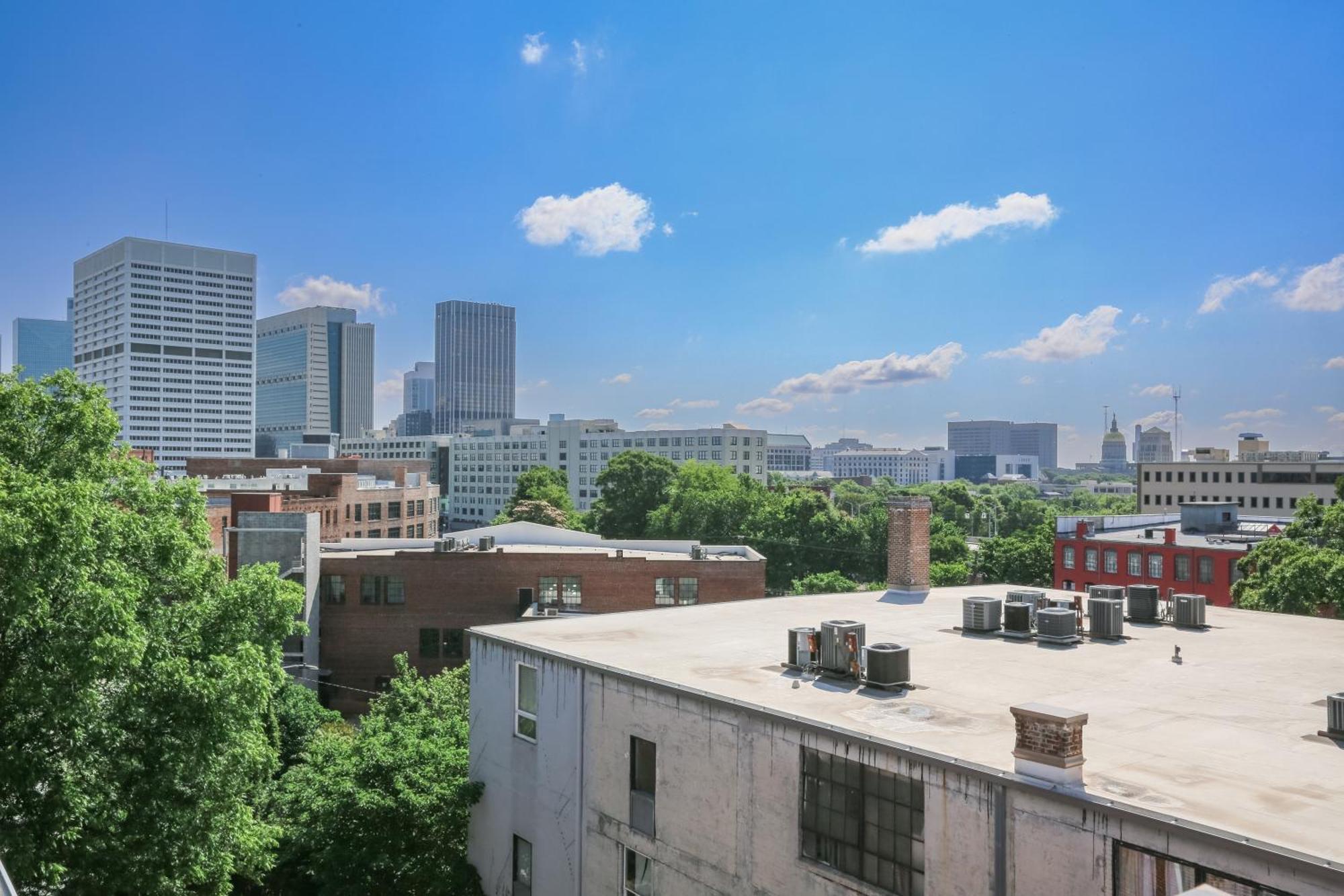 Entire Floor Penthouse Loft, Sleeps 20 * Atlanta