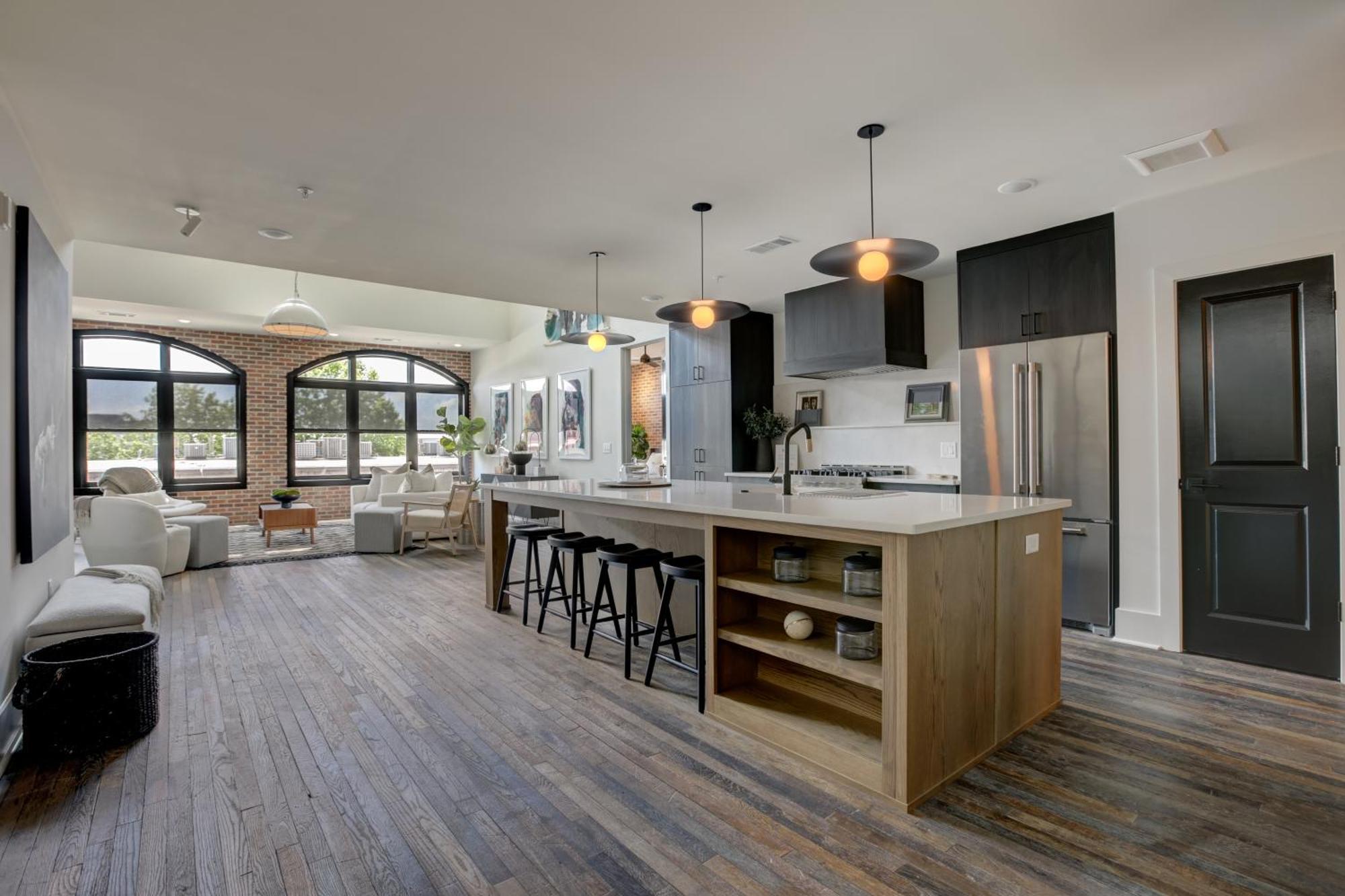 Entire Floor Penthouse Loft, Sleeps 20 Appartement Atlanta